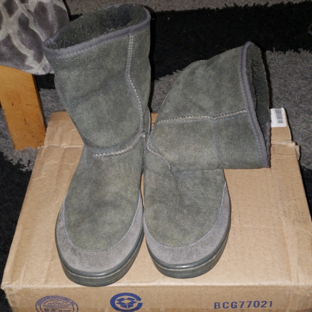 Uggs